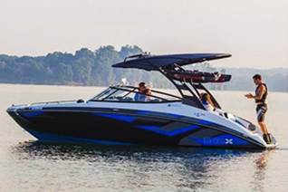 Boatshow in Tracy Motorsports